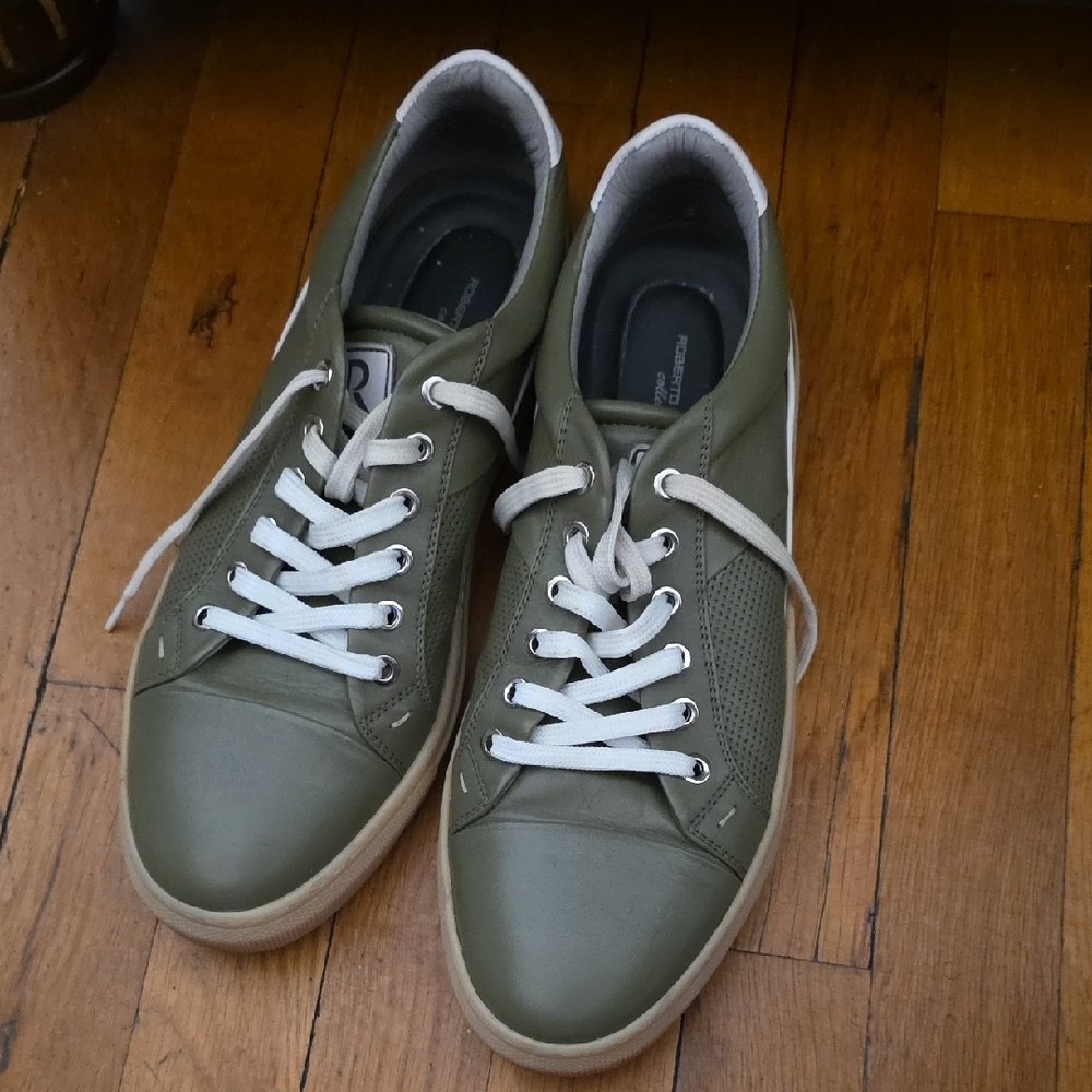 Stylish Olive Men's Sneakers